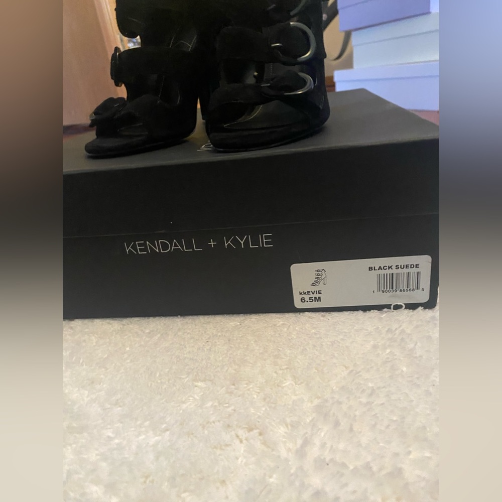 Blk suede open strappy boot - Picture 5 of 7